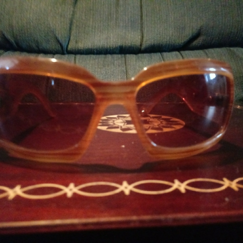 Kathy van zeeland sunglasses